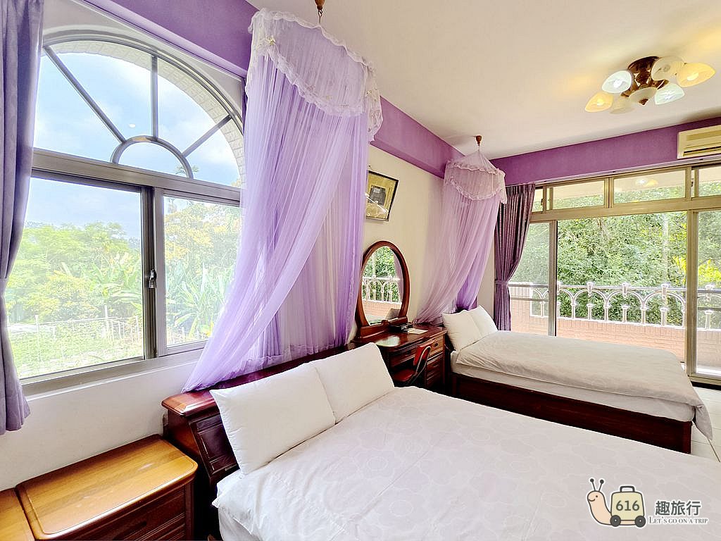 日月潭花鳥新村-有陽台的景觀四人套房